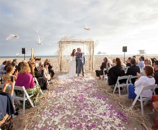 Waterfront Beach Resort, a Hilton Hotel