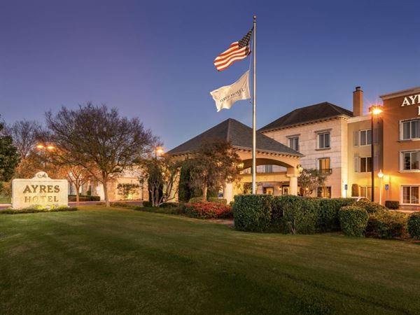 Ayres Hotel - Seal Beach