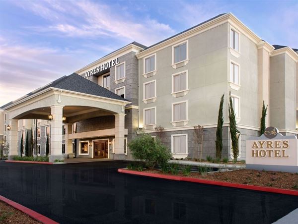 Ayres Hotel - Fountain Valley