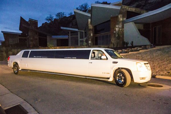 Divine Limo