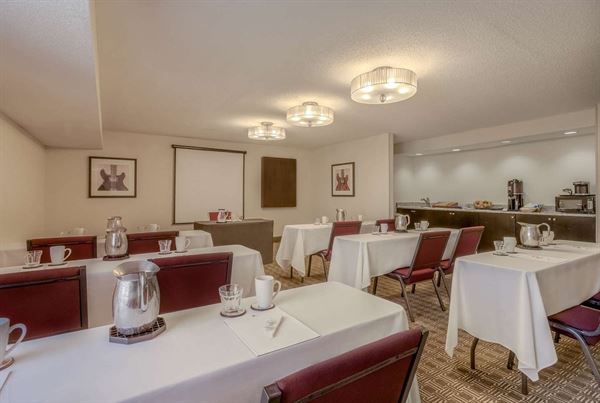 Doubletree by Hilton Nashville Airport