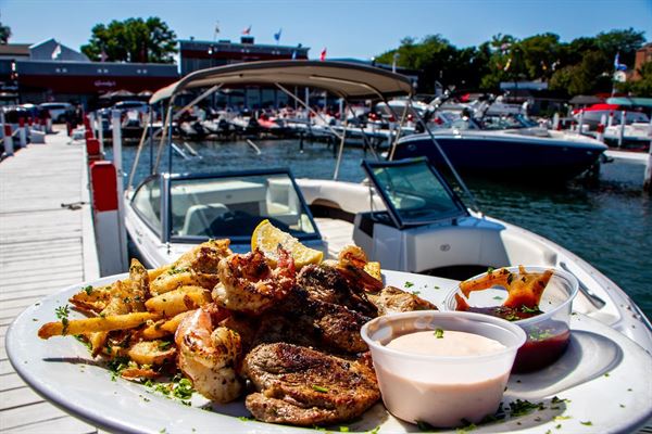Gordy's Boat House Restaurant & Cobalt Lounge