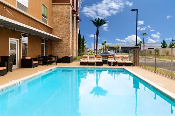 Hampton Inn & Suites Buena Park