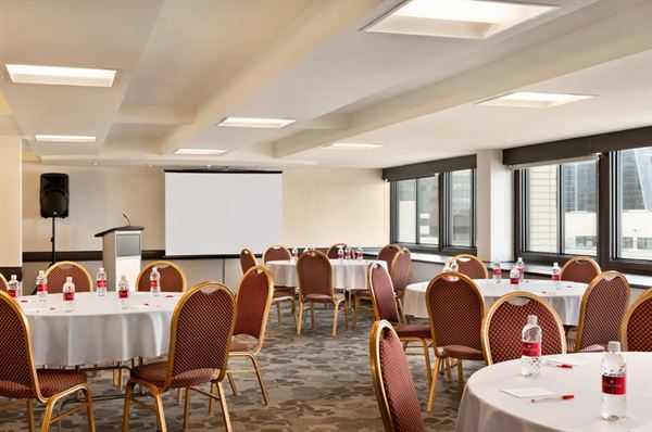 Ramada Plaza Regina Downtown