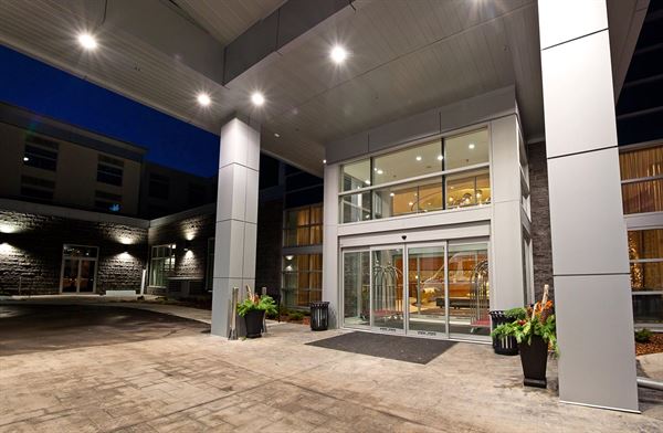 Radisson Hotel & Conference Centre Calgary Airport