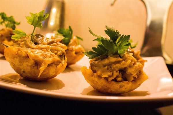 Delivering Experiences LLC