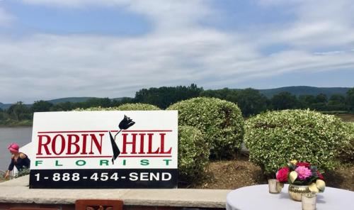 Robin Hill Florist