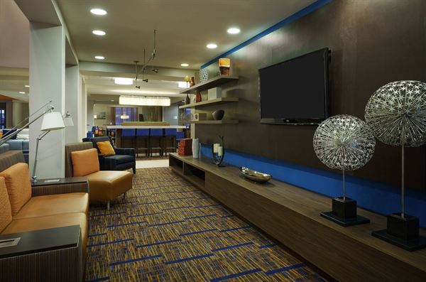 Courtyard Chicago St. Charles