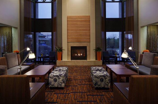 Courtyard Chicago St. Charles