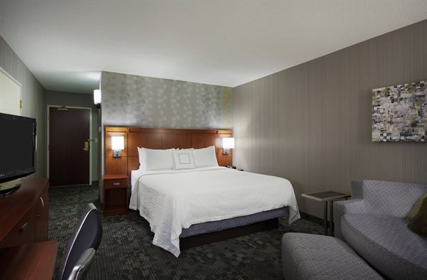 Courtyard Chicago St. Charles