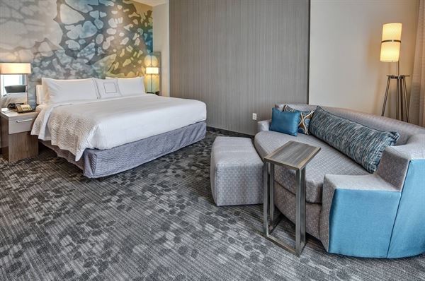 Courtyard by Marriott Kansas City Downtown
