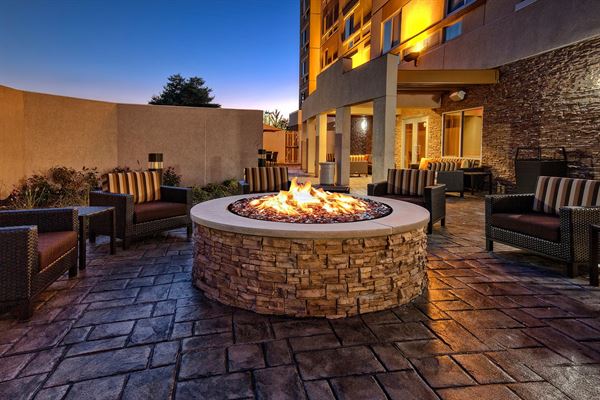 Courtyard Westbury Long Island