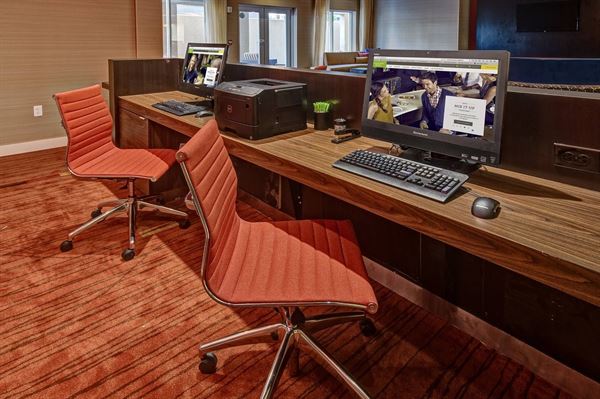 Courtyard Westbury Long Island