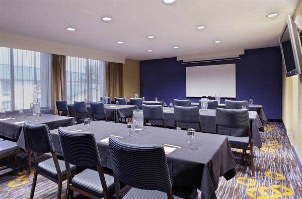 Courtyard Houston Brookhollow