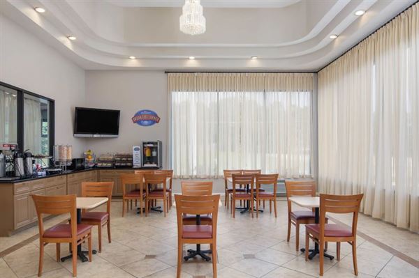 Baymont Inn & Suites