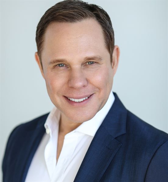 Comedy Entertainer + Speaker