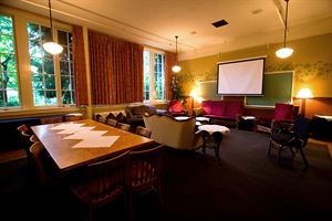 Agnes Kennedy White Library