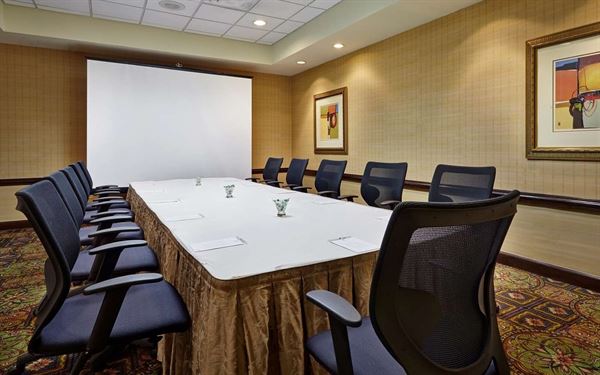 Embassy Suites by Hilton Parsippany