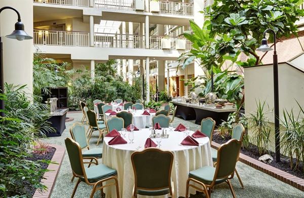 Embassy Suites by Hilton Parsippany