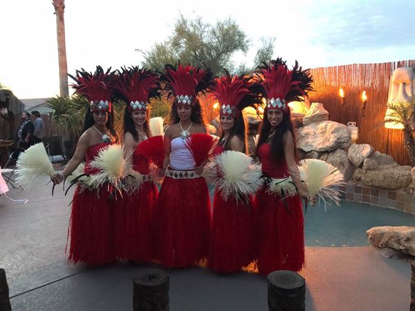 Hukilau Hawaiian Village/Royal Islanders