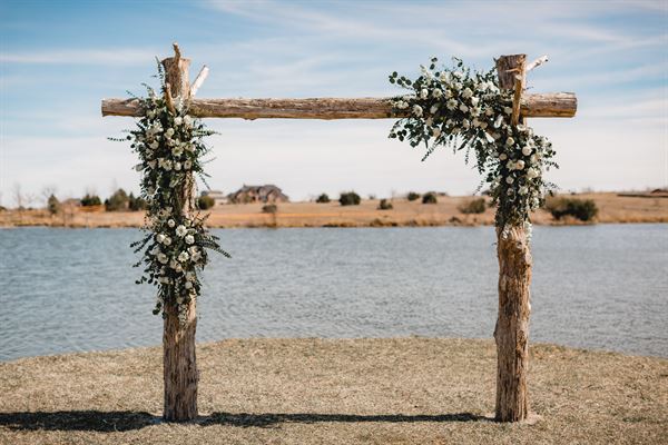 River Falls Venue & Lodges