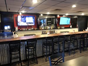 Harley's Hideaway Bar & Grill