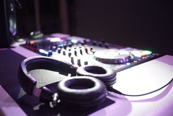 Lucas Pardy DJ Services