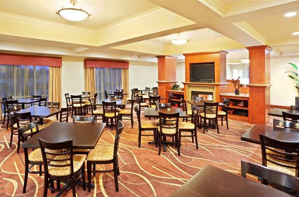 Holiday Inn Express & Suites Chehalis-Centralia