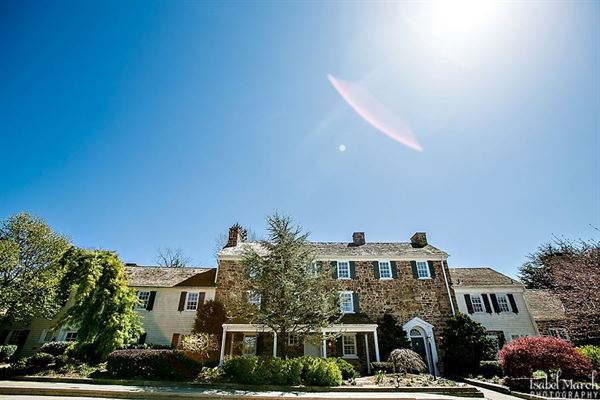 The Manor House at Commonwealth