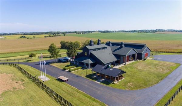 The Show Barn at Daynabrook Farms