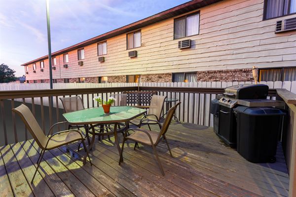 AmericInn Hotel & Suites Hartford