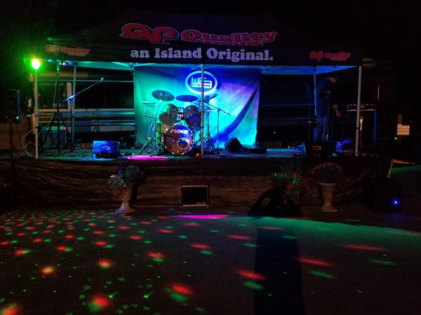 WE3 classic cover band