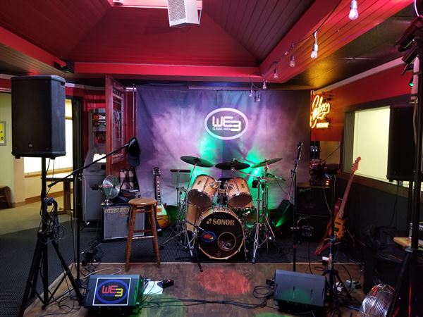 WE3 classic cover band