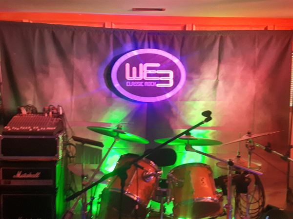 WE3 classic cover band