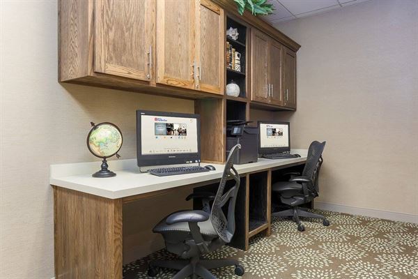 Hilton Garden Inn Bakersfield