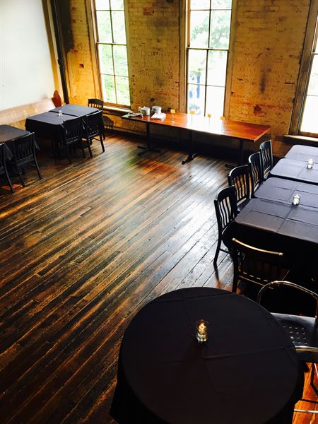 The Raleigh Times Bar