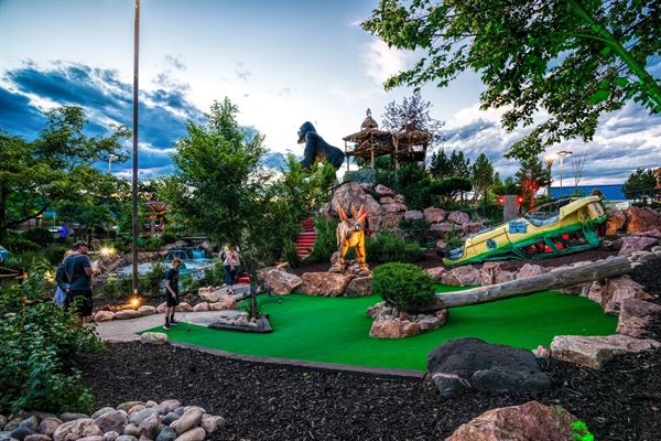 Lost Island Mini Golf