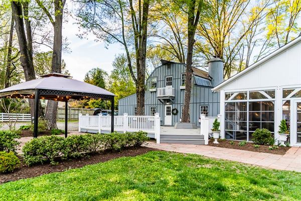 The Virginia Cliffe Inn