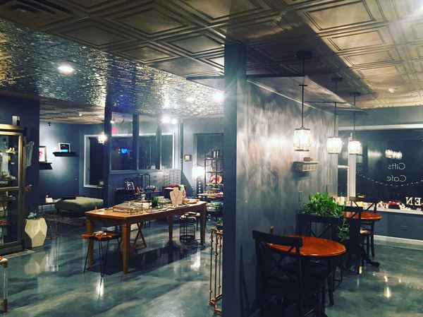 Coquelicot Gallery and Cafe