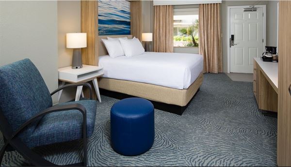 Crowne Plaza Melbourne Oceanfront