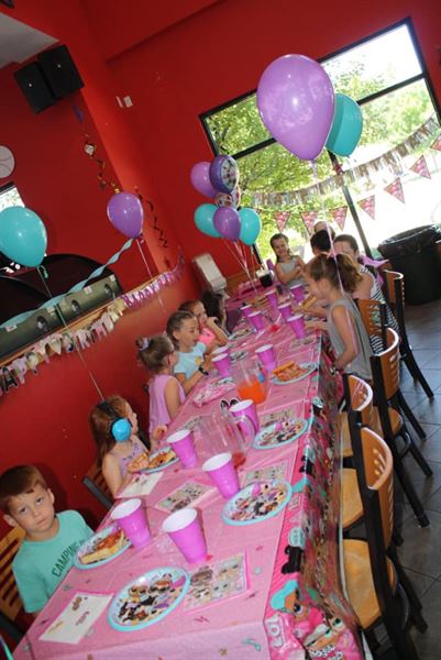 Jay Gee's Fun Center