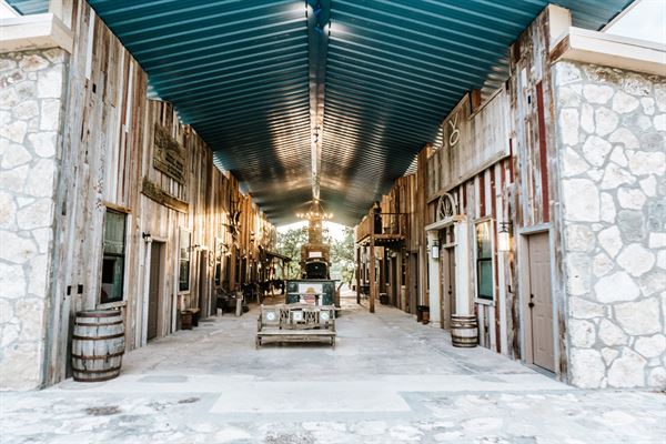 Y.O. Ranch Headquarters