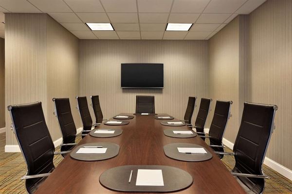 Hampton Inn & Suites Largo