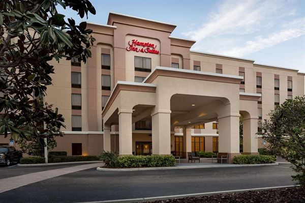 Hampton Inn & Suites Largo