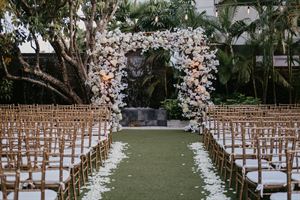 The Palms (Courtyard)