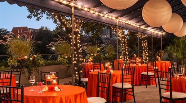 East Bank Club- Maxwell's at the Club