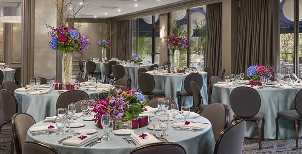 East Bank Club- Maxwell's at the Club