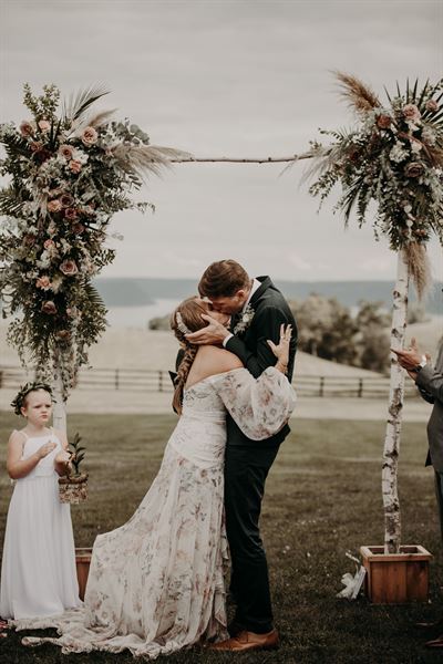 Lauxmont Farms Weddings