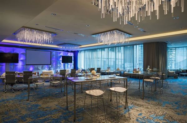 Renaissance Chicago Downtown