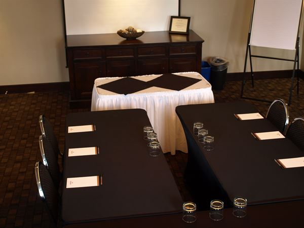 Sandman Hotel & Suites Winnipeg Airport